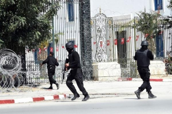 Marea Britanie AVERTIZEAZĂ:sunt posibile noi atacuri islamiste în Tunisia! Marea Britanie AVERTIZEAZĂ:sunt posibile noi atacuri islamiste în Tunisia!
