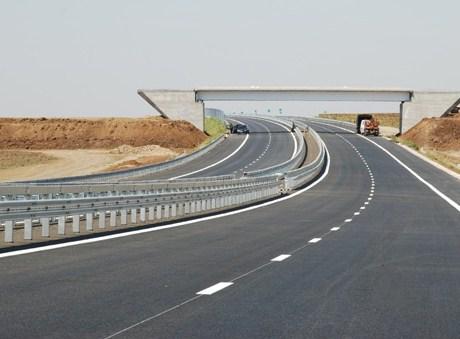 Cum arată autostrada Timişoara – Lugoj cu numai 6 luni înainte de inaugurare (Video)