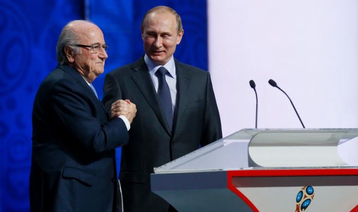 Vladimir Putin surprinde din nou. Președintele rus i-ar da premiul Nobel lui Sepp Blatter (VIDEO)