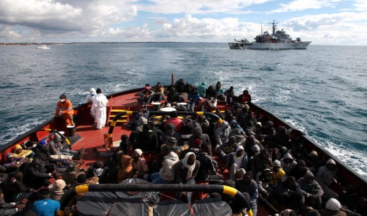 Europa astazi : garduri si blindate. Criza refugiatilor pune la  incercare Uniunea Europeana
