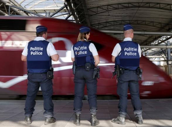 Atenţie la călătoriile cu trenul în alte ţări! Se sporesc controalele privind identitatea pasagerilor