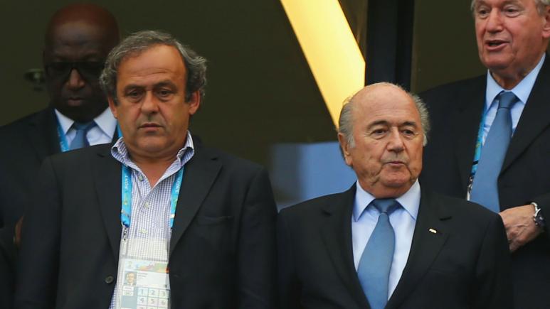 Președintele FIFA, Joseph Blatter, și președintele UEFA, Michel Platini, investigați de FIFA