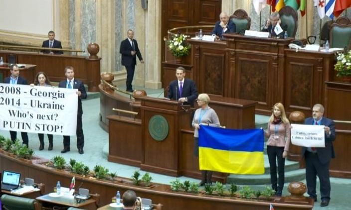 Protest în Senatul României, în timpul discursului lui Serghei Narîşkin, președintele Dumei de Stat a Rusiei (VIDEO)
