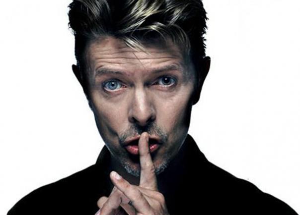 David Bowie Conduce în Topul Aria şi A Depăşit Recordul lui Michael Jackson